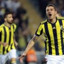 Süper Lig'in 14. haftasında Fenerbahçe, kendi sahasında Kasımpaşa'yı 4-2 yendi.
