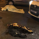 İzmir’in Konak ilçesinde, sokak ortasında yanarak hayatını kaybeden genç bir kadın cesedi bulundu.