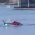 East River'a düşen helikopterin pilotu, ağır yaralı olarak kurtarıldı.