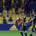 Fenerbahçe Teleset Mobilya Akhisarspor maçı sonucu 2-3.