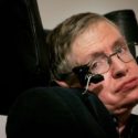 Stephen Hawking 76 yaşında hayatını kaybetti.