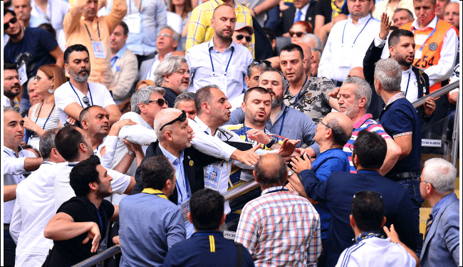 Fenerbahçe'nin Ülker Stadyumunda yapılan Olağan Seçimli Genel Kurulu