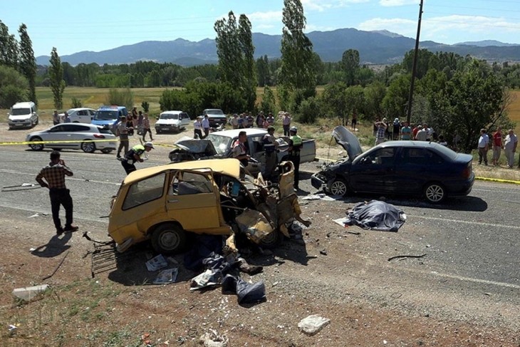 Muğla'nın Seydikemer ilçesinde meydana gelen trafik kazası.