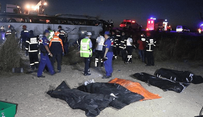 Aksaray’da otobüsün şarampole devrilmesi sonucu meydana gelen trafik kazası