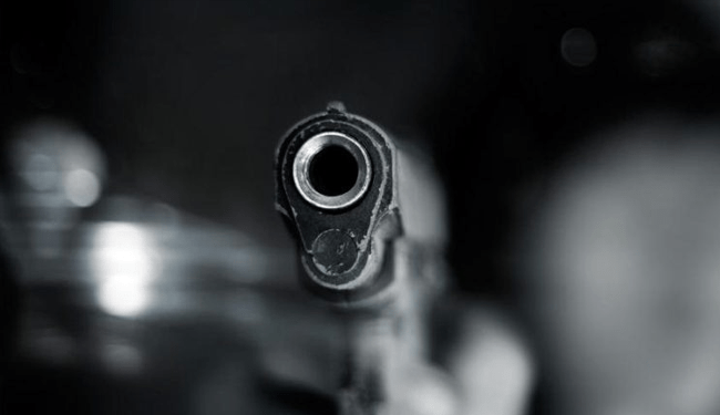 Malatya'nın Battalgazi ilçesinde iki grup arasında çıkan silahlı kavgada 1 kişi öldü.
