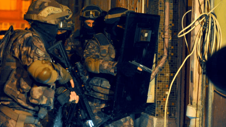 Bursa'da terör örgütü DEAŞ'a yönelik operasyon.