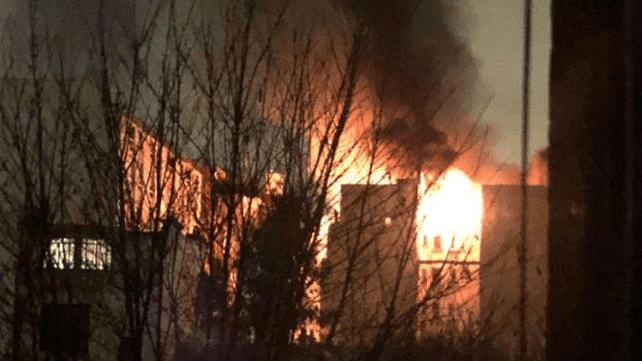Paris’te 16. bölgede yer alan Erlanger caddesinde bulunan bir binada yangın çıktı.