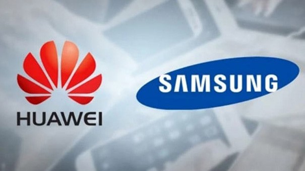 Güney Koreli teknoloji devi Samsung, Android dünyasında en sıkı rakibi Huawei'ye meydan okudu.