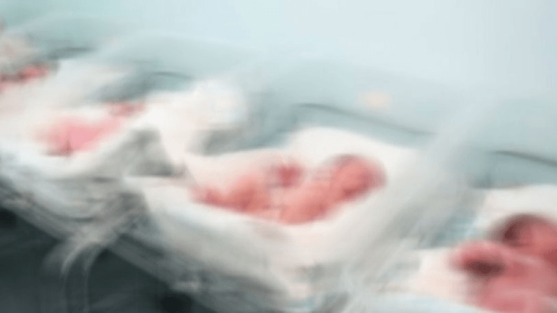Nişanlısından hamile kalan H.A., hastanenin tuvaletinde dünyaya getirdiği kız bebeği
