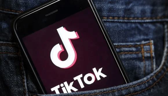 Son zamanların en popüler uygulaması TikTok yasaklandı.