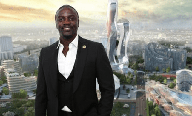 Akon, doğduğu ülke Senegal'de kendine hediye edilen bölgeye şehir kurdu.