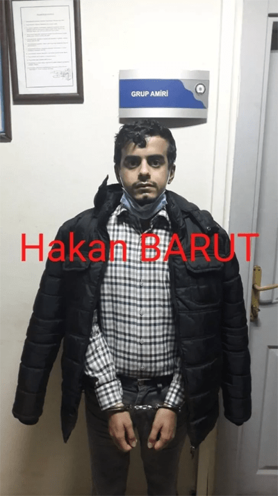 Ankara’nın Mamak ilçesinde şüpheli olduğu düşünülerek kimlik kon.trolü yapılan 23 yaşındaki kişi