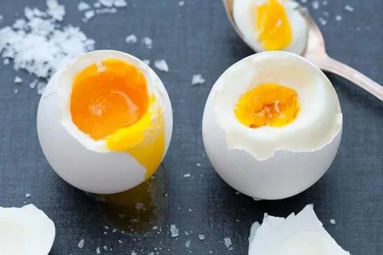 Yüksek kaliteli protein, sağlıklı yağ, vitamin ve mineral deposu olan yumurta.