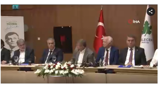 Gelecek Partisi Genel Başkanı Ahmet Davutoğlu, “Şu anda hiçbir ittifakın parçası değiliz” dedi.