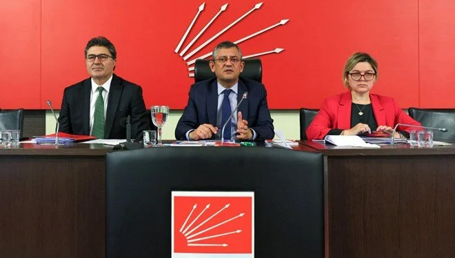 Cumhuriyet Halk Partisi'nin (CHP) 4'ü büyükşehir olmak üzere, 227 seçim çevresi...